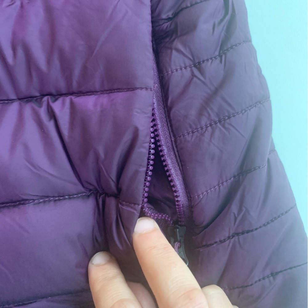 THE NORTH FACE NF0A4R3F Women Aconcagua Puffer Vest Sz S/P Dark Purple 550 Down - Picture 7 of 14